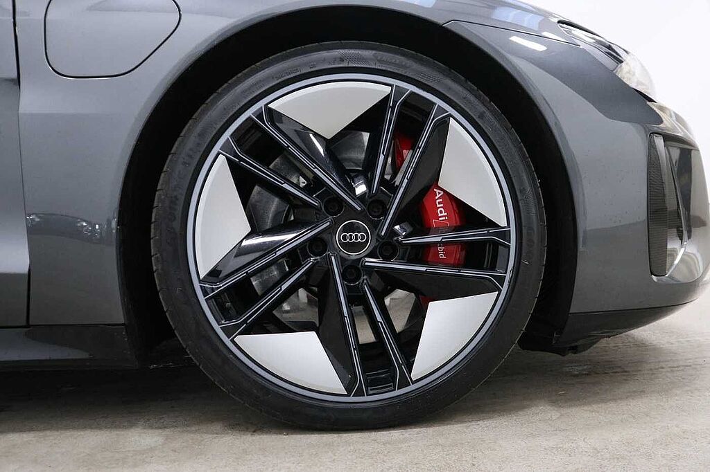 Audi Rs E-tron Gt Saloon 475kW Quattro 93kWh Carbon Black 4dr Auto