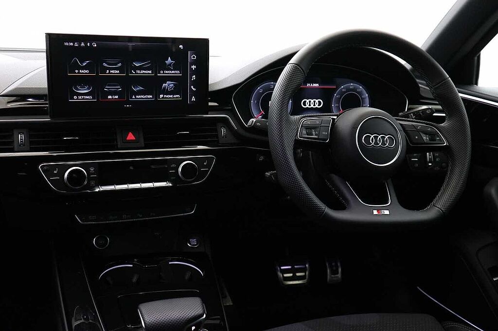 Audi A4 Diesel Avant 35 TDI Black Edition 5dr S Tronic