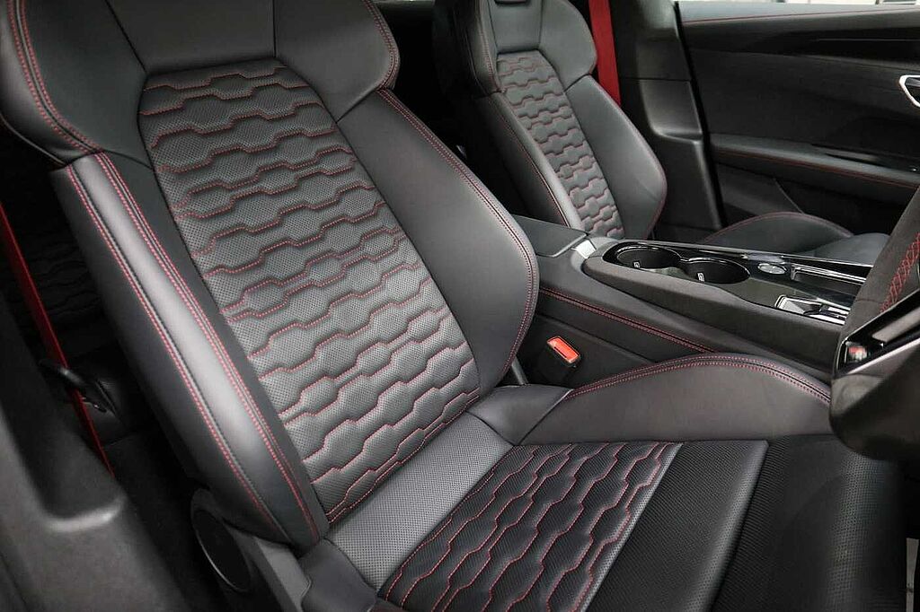 Audi Rs E-tron Gt Saloon 475kW Quattro 93kWh Carbon Black 4dr Auto