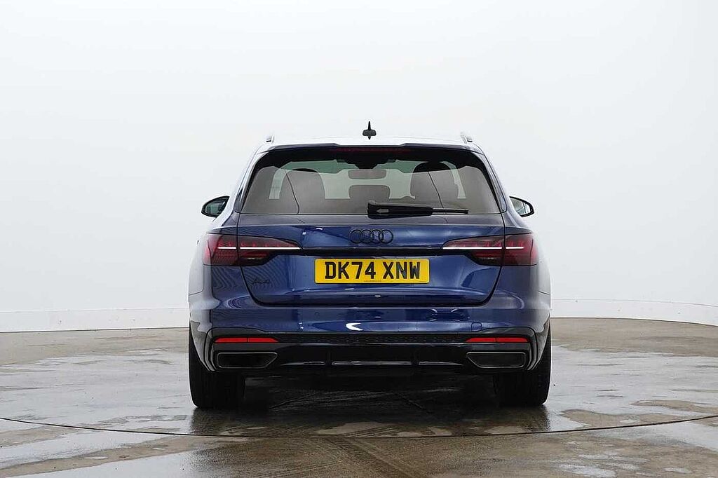 Audi A4 Diesel Avant 35 TDI Black Edition 5dr S Tronic