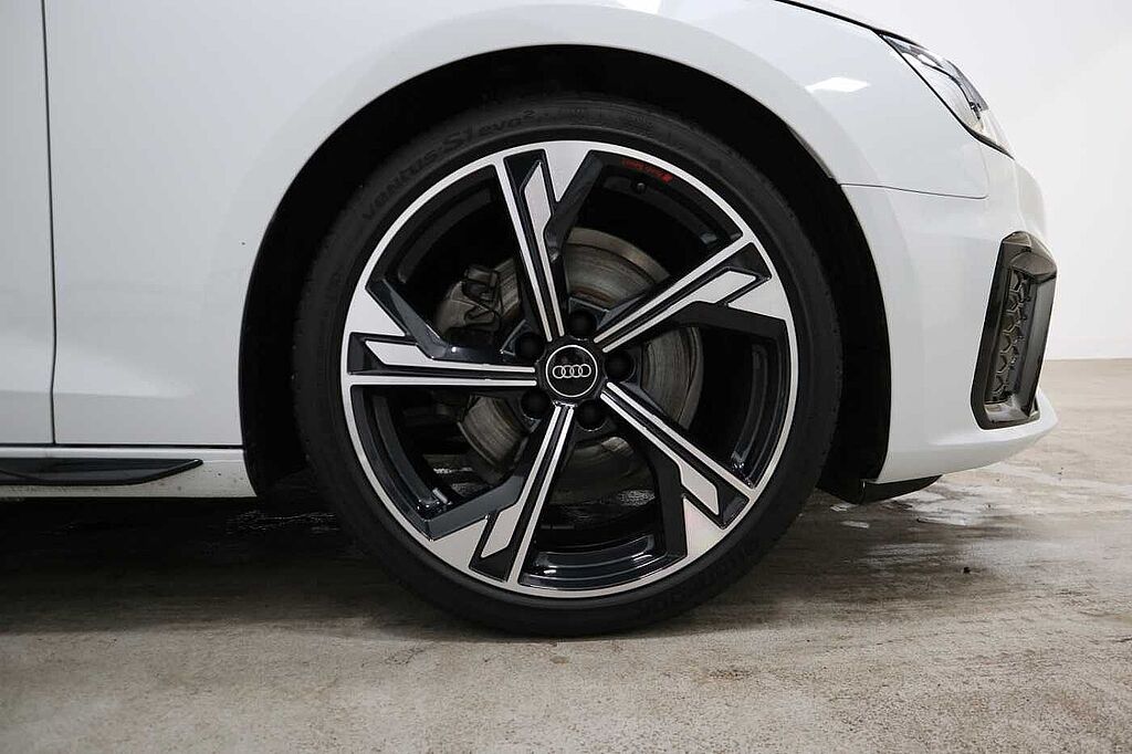 Audi A4 Diesel Avant 35 TDI Black Edition 5dr S Tronic