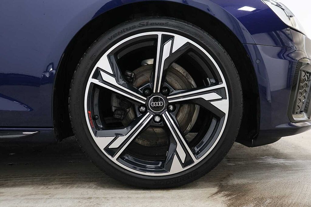 Audi A4 Diesel Avant 35 TDI Black Edition 5dr S Tronic