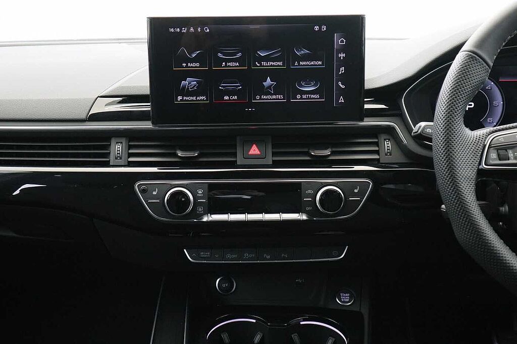 Audi A4 Diesel Avant 35 TDI Black Edition 5dr S Tronic