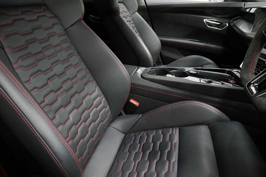 Audi Rs E-tron Gt Saloon 475kW Quattro 93kWh Carbon Vorsprung 4dr Auto
