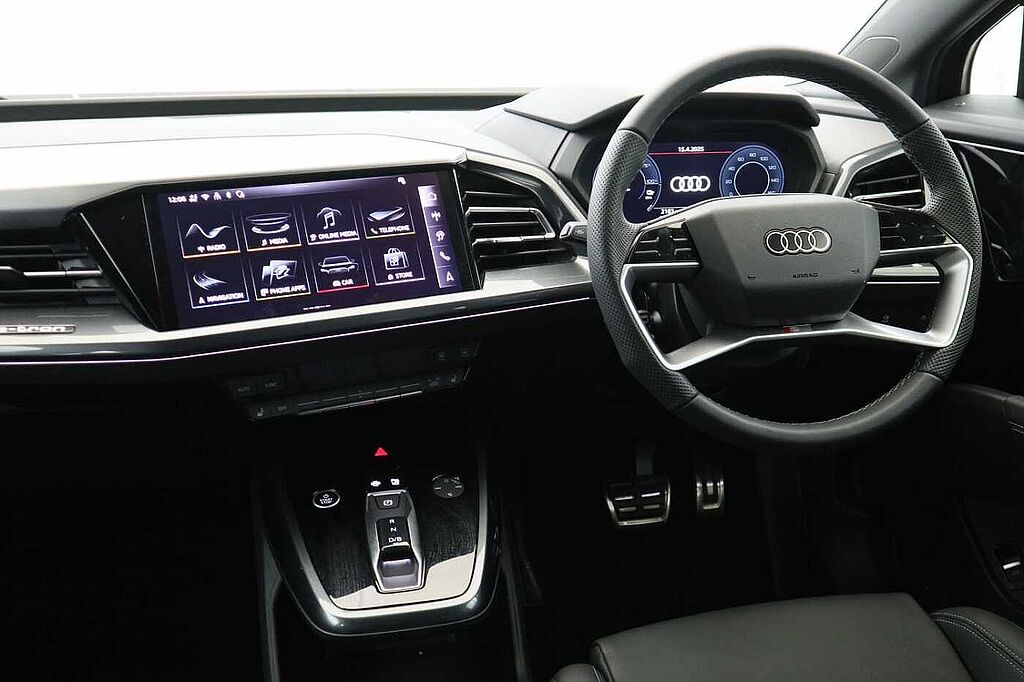 Audi Q4 E-tron Estate 210kW 45 82kWh S Line 5dr Auto [Leather]