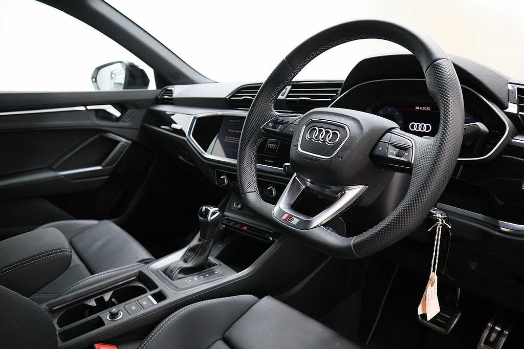 Audi Q3 Diesel Sportback 35 TDI Black Edition 5dr S Tronic [20' Alloy]