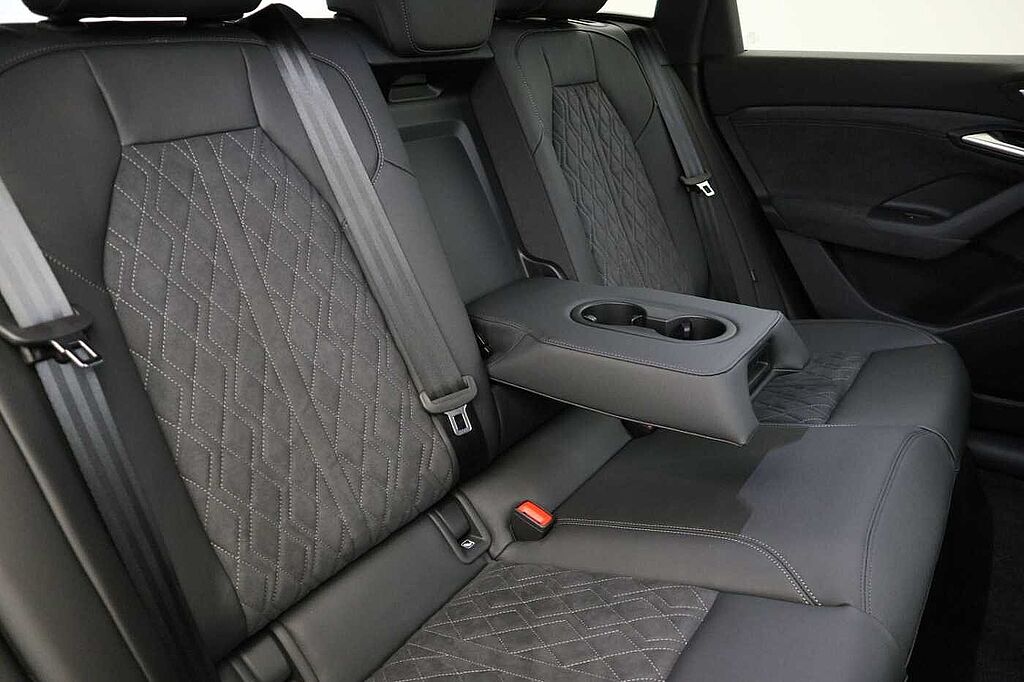 Audi Q6 E-tron 225kW Performance 100kWh Edition 1 5dr Auto
