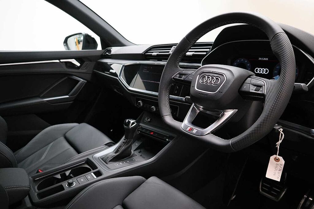 Audi Q3 35 TFSI Black Edition 5dr S Tronic [20' Alloy]