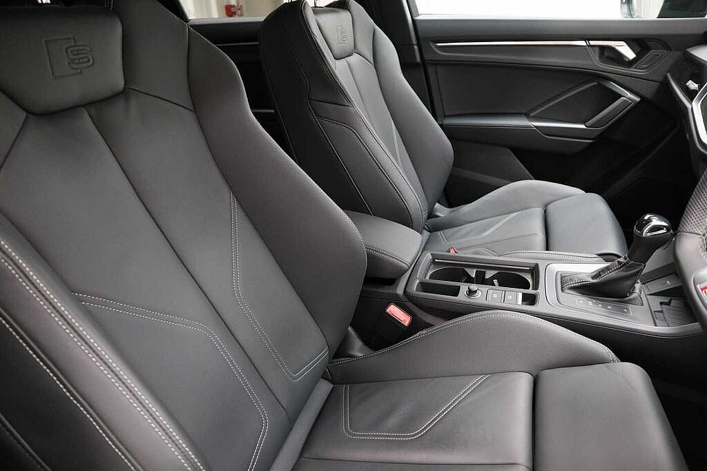 Audi Q3 35 TFSI Black Edition 5dr S Tronic [20' Alloy]