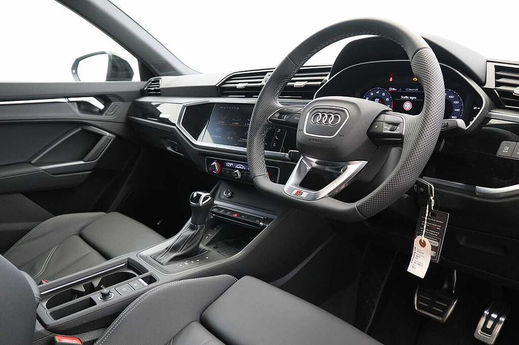 Audi Q3 35 TFSI Black Edition 5dr S Tronic [20' Alloy]