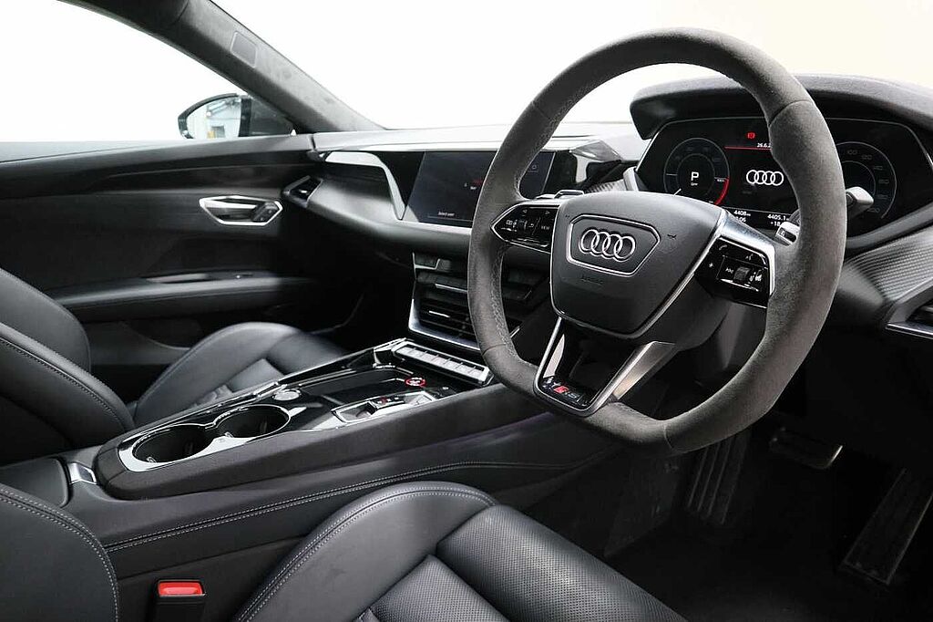Audi Rs E-tron Gt 475kW Quattro 93kWh Carbon Black 4dr Auto