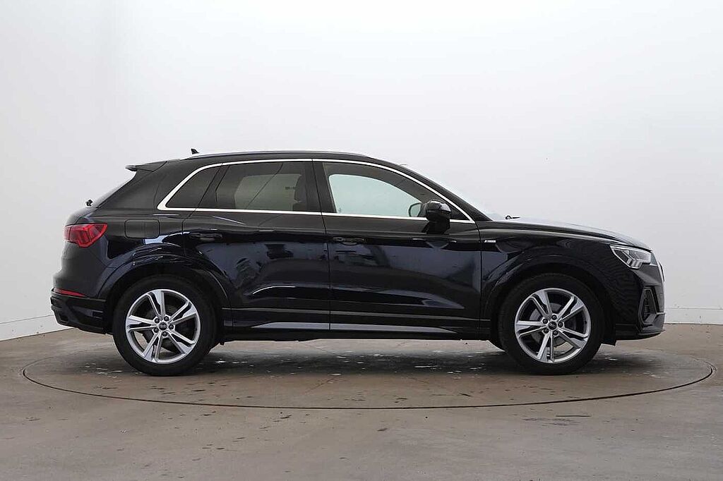 Audi Q3 35 TFSI S Line 5dr S Tronic [Leather]